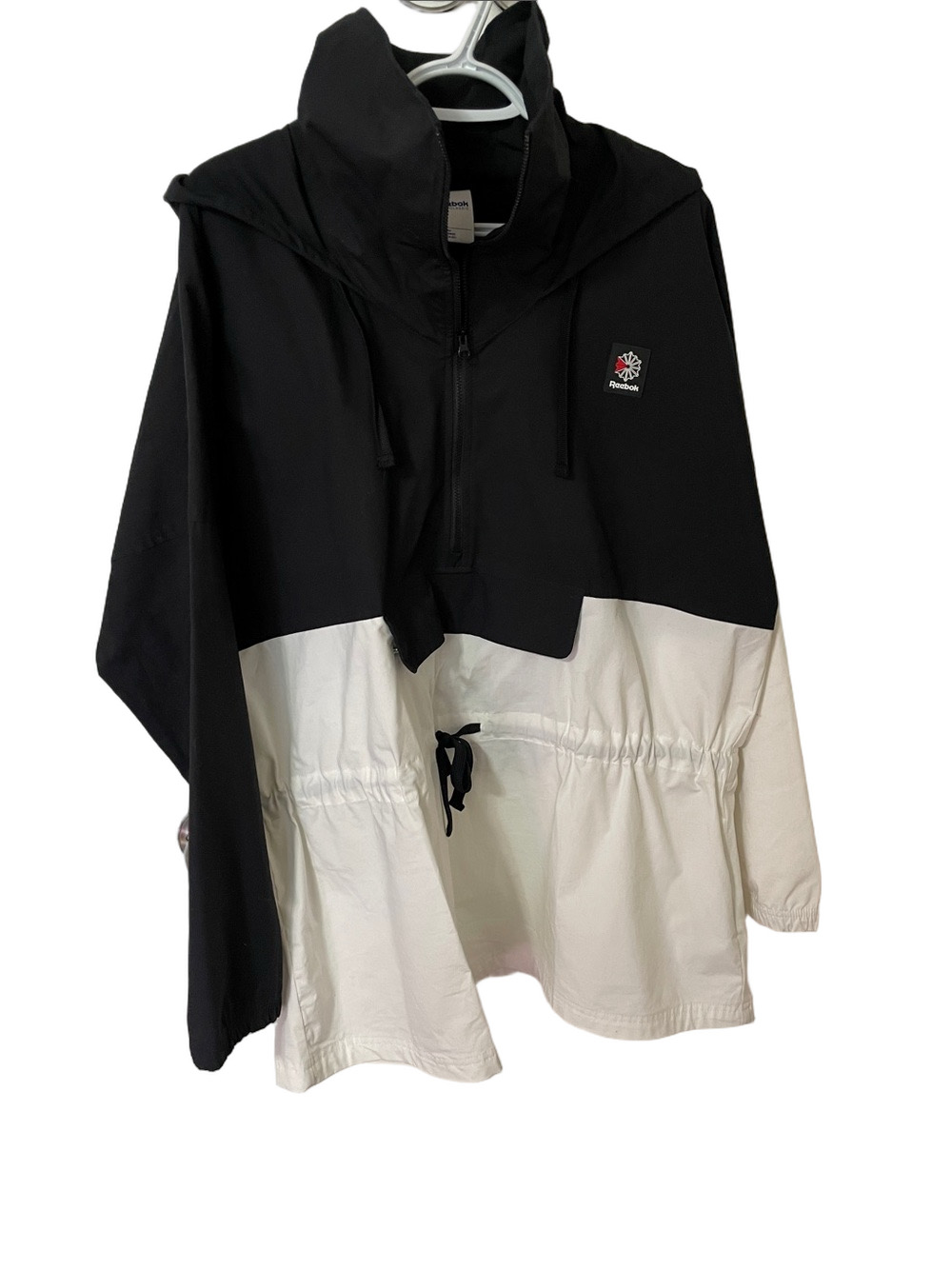 Reebok Black and White Pullover Windbreaker Size XL